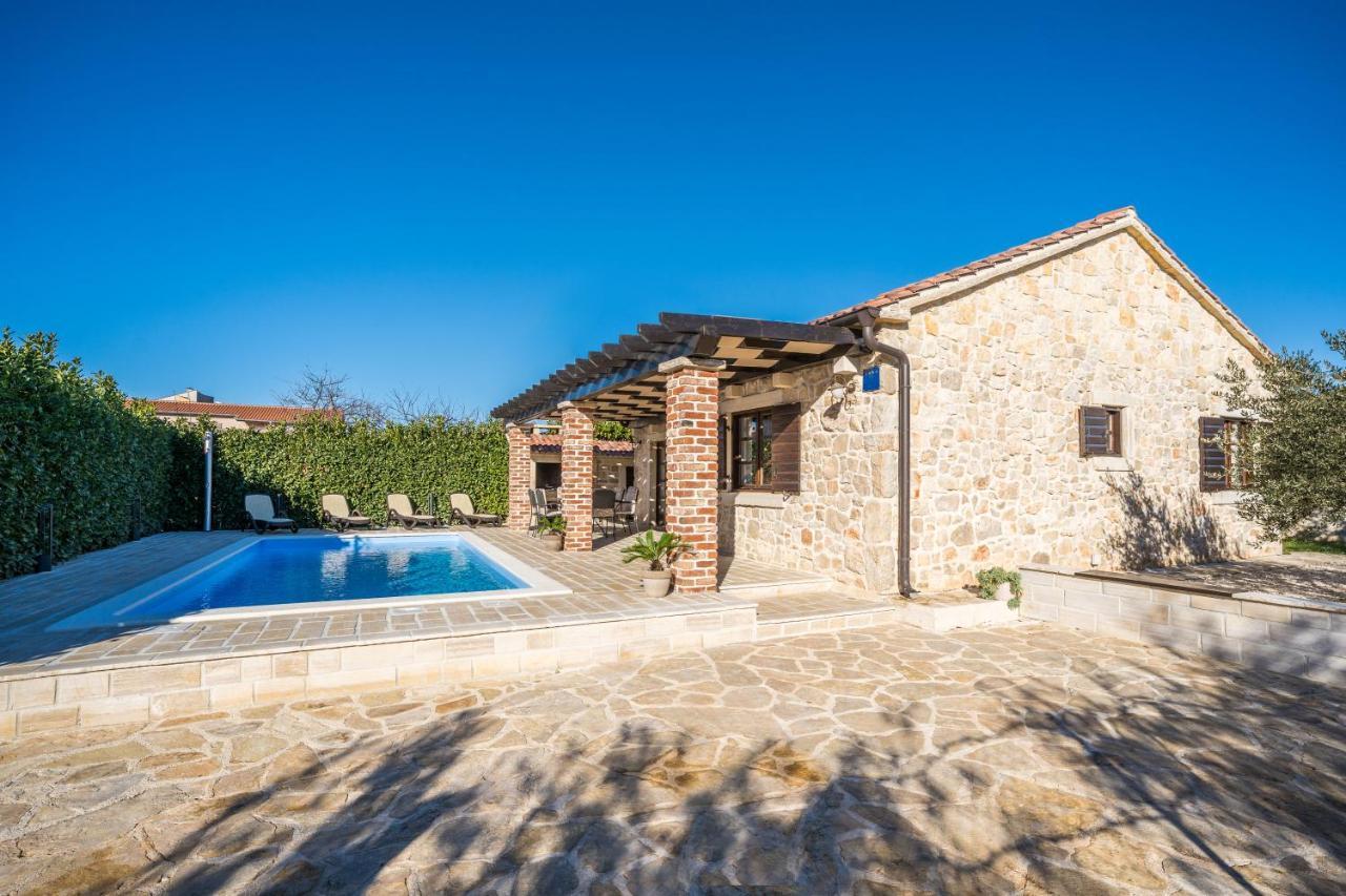 Holiday Home Sandra Sukošan المظهر الخارجي الصورة